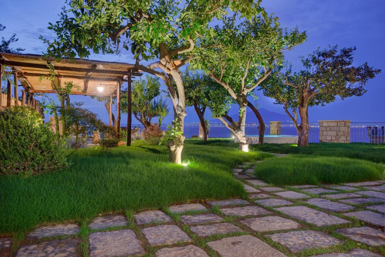 Amore Rentals - Villa Galidia ซอร์เรนโต ภายนอก รูปภาพ
